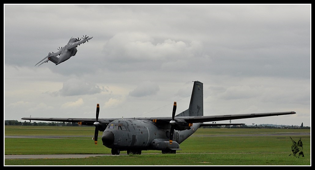 Salon du Bourget Paris Airshow 2013 - Transall et Airbus A400 M