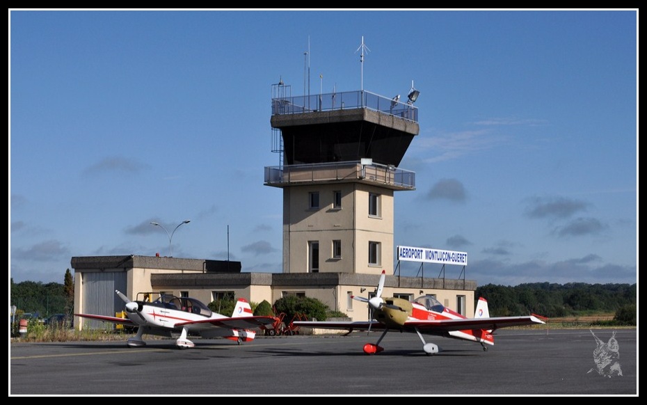 CAP 10 et CAP 232 de l'Amicale de Voltige Aérienne à LFBK