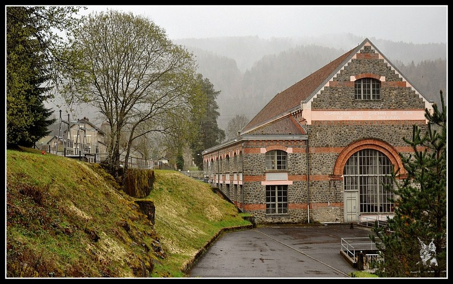 Usine hydro électrique de Coindre dans le Cantal
