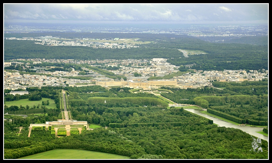 Le chateau de Versailles vue aérienne Le parc