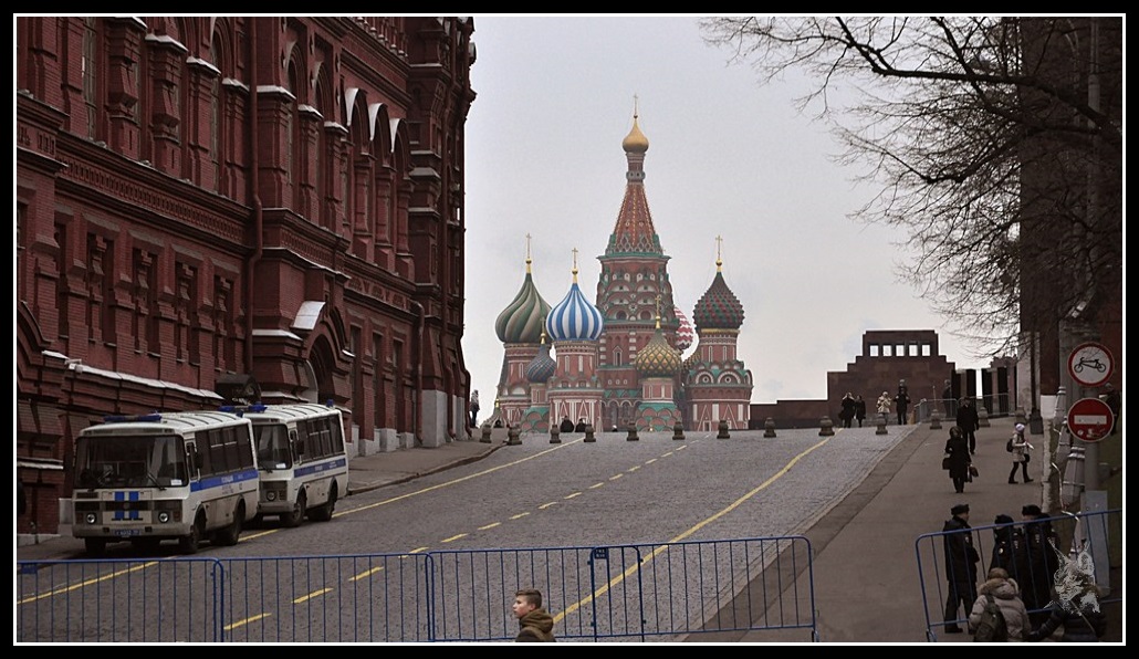 Moscou - La basilique Basile le Bienheureux et le mausolée de Lénine